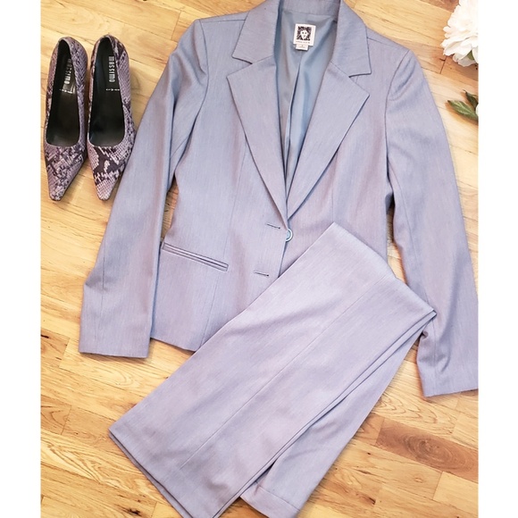 Anne Klein Jackets & Blazers - 🆕️Anne Klein Grey Stretch Pantsuit Sz 4 Anne Klein Jackets & Blazers - 🆕️Anne Klein Grey Stretch Pantsuit Sz 4